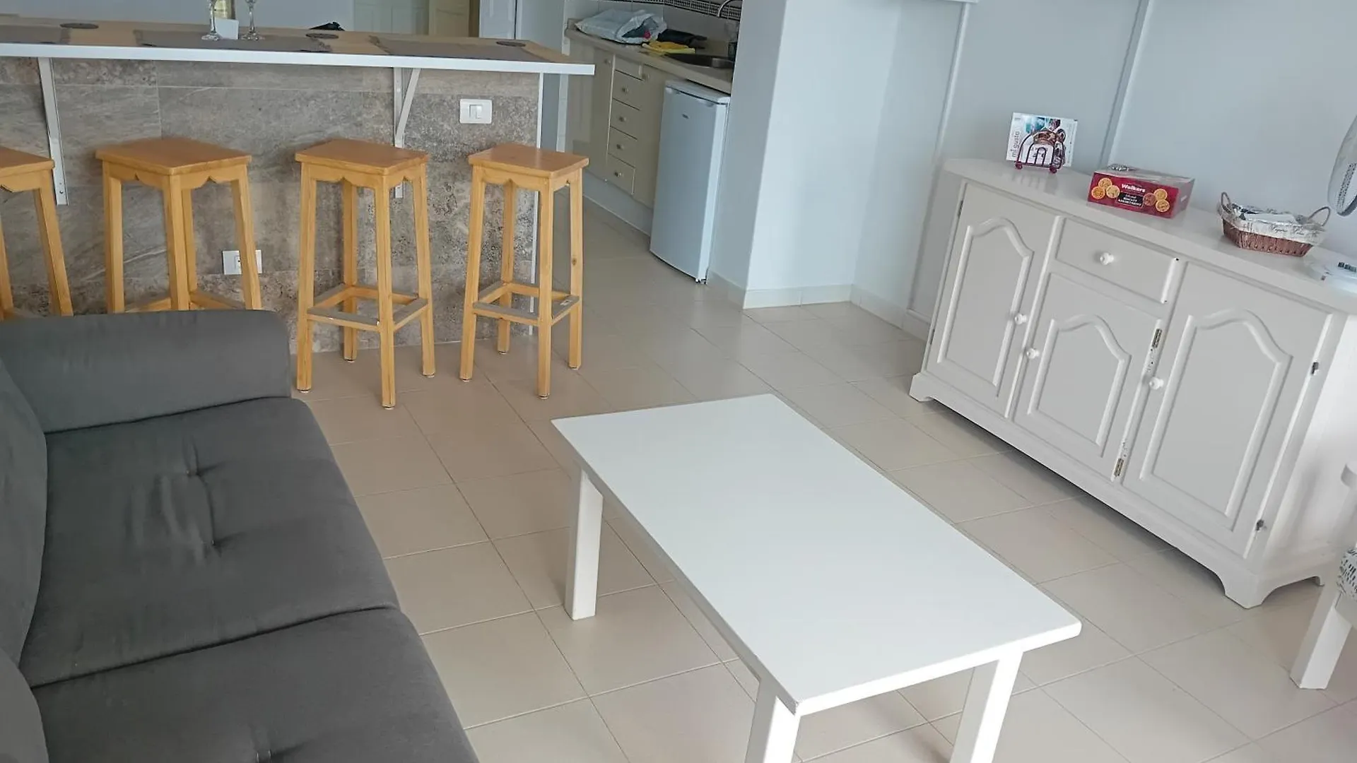 Cousy Holiday Apartment In Sunny Golf Del Sur San Miguel de Abona