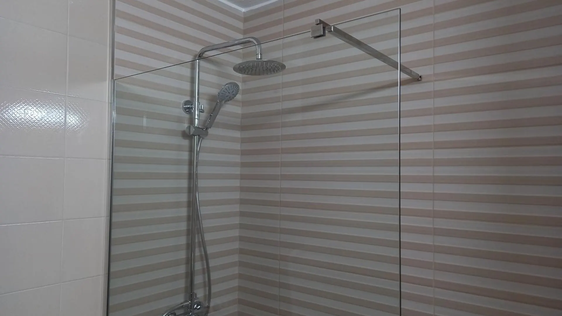 Cousy Holiday Apartment In Sunny Golf Del Sur San Miguel de Abona