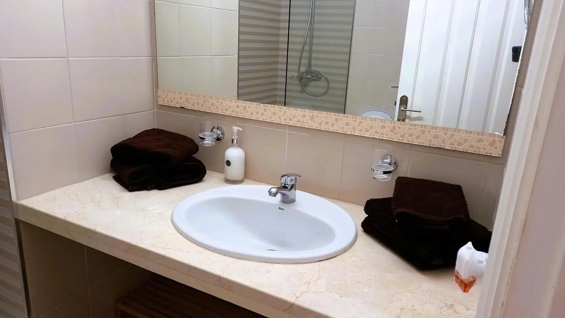 Cousy Holiday Apartment In Sunny Golf Del Sur San Miguel de Abona Spain
